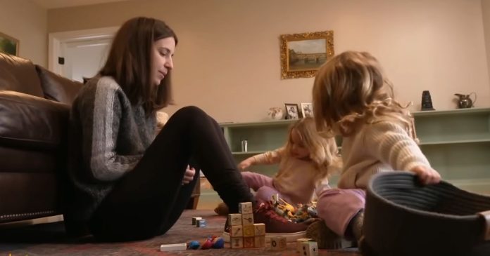 Nevjerojatna priča o majci kvadriplegičarki koja odgaja blizanke