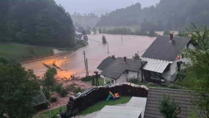 Apokaliptične scene u Sloveniji Poplave
