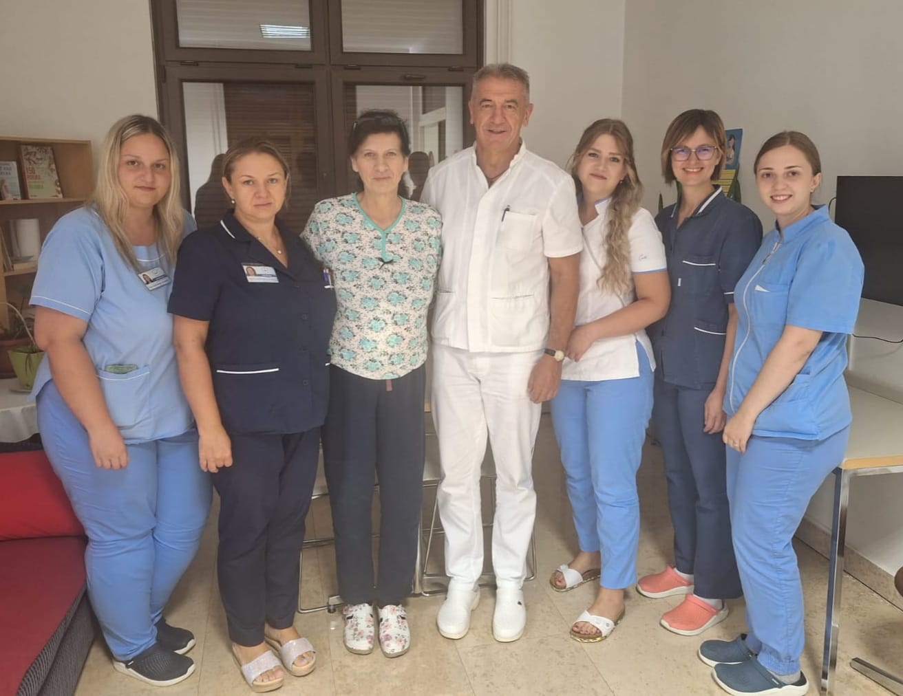 Tim liječnika s operacije
