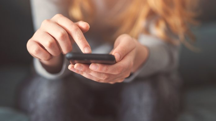 Muškarac ženi iz Hrvatske preko interneta obećao vezu