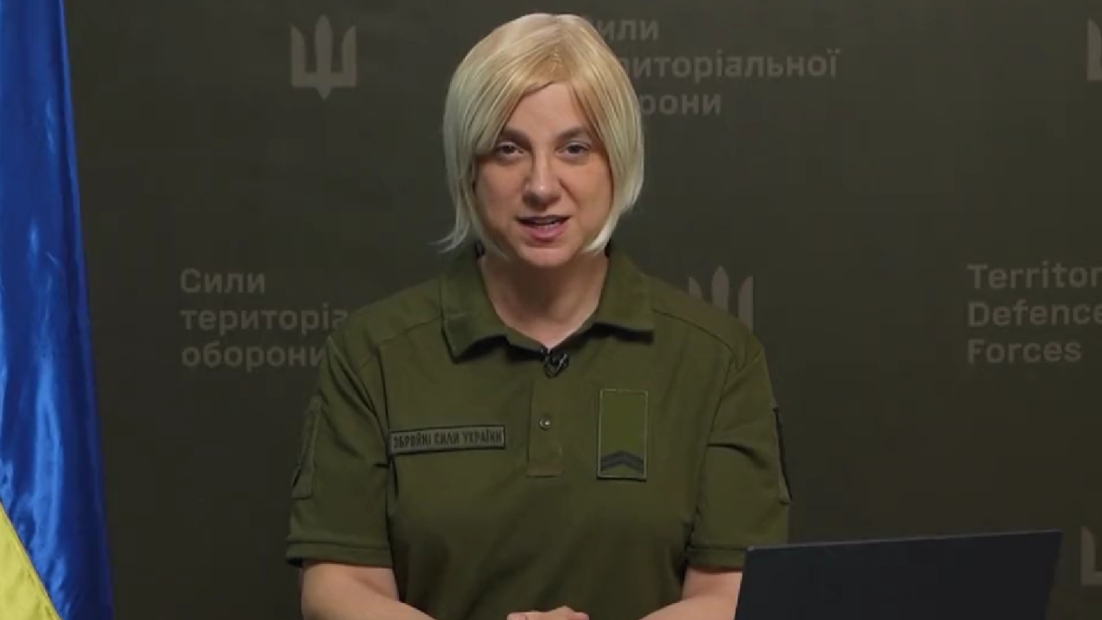 Ukrajinska vojska najavila suspenziju svog transrodnog glasnogovornika
