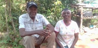 Bračni par iz Ugande je ostao bez doma nakon obraćenja na kršćanstvo