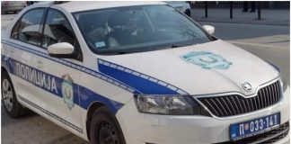 Policijski auto