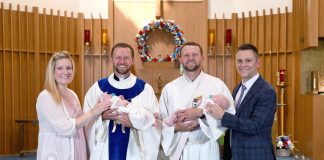 Blizanci krstili blizance: Bebe su u crkvu dočekali svećenik i đakon - braća blizanci