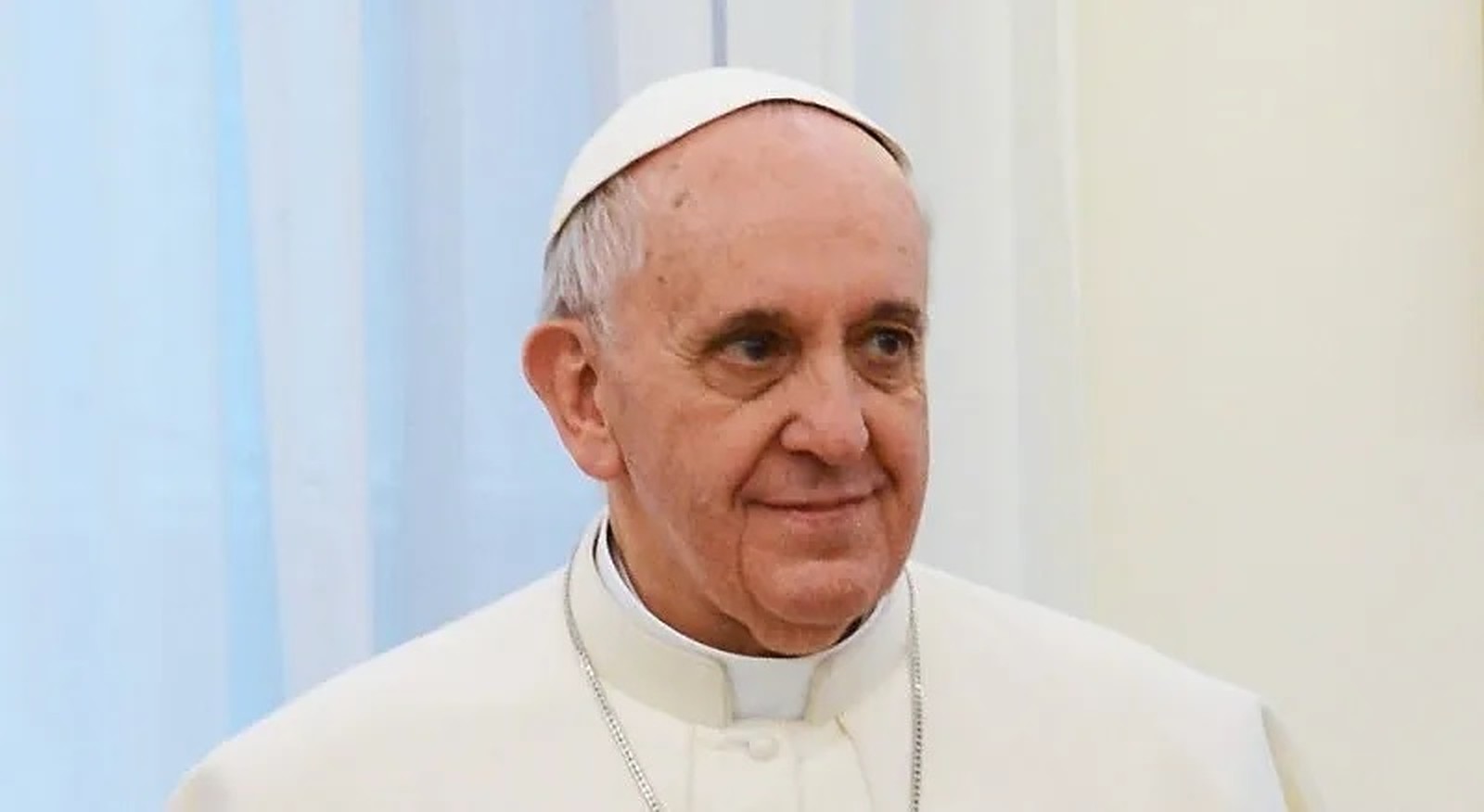 Papa Franjo u novom intervjuu odgovorio što misli o homoseksualnosti i celibatu