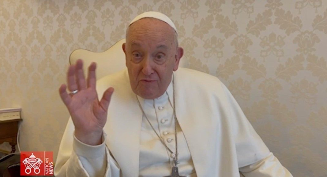 Papa Franjo: Za blagoslove nije potrebno 'moralno savršenstvo'