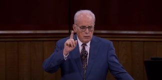 John MacArthur odbacuje savjet Alistaira Begga da kršćani odlaze na LGBT vjenčanja