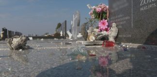Nepoznati počinitelji u Erdutu porazbijali grobove na katoličkom groblju