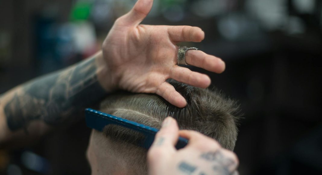 Bosanski frizer u Njemačkoj šiša za 99 centi