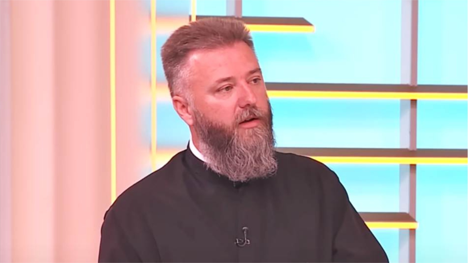 Pravoslavni svećenik objasnio što se događa kada tata ne obraća pažnju na dijete