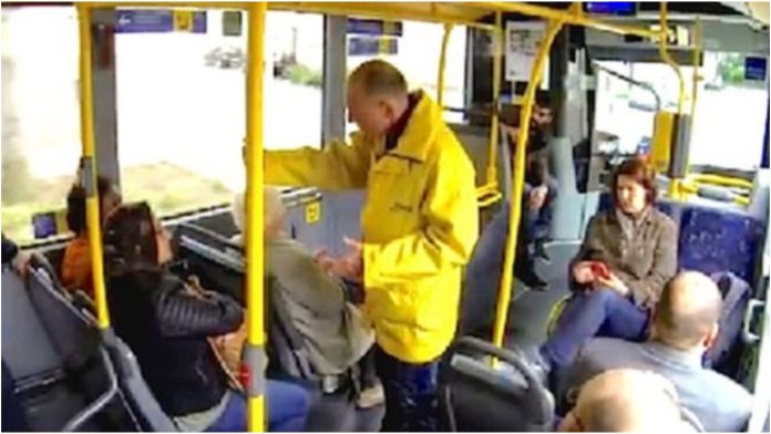 Slijepa žena riječi vozača