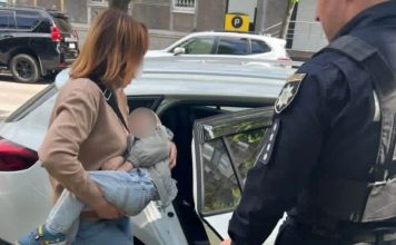 Majka uhićena zbog pokušaja prodaje sina
