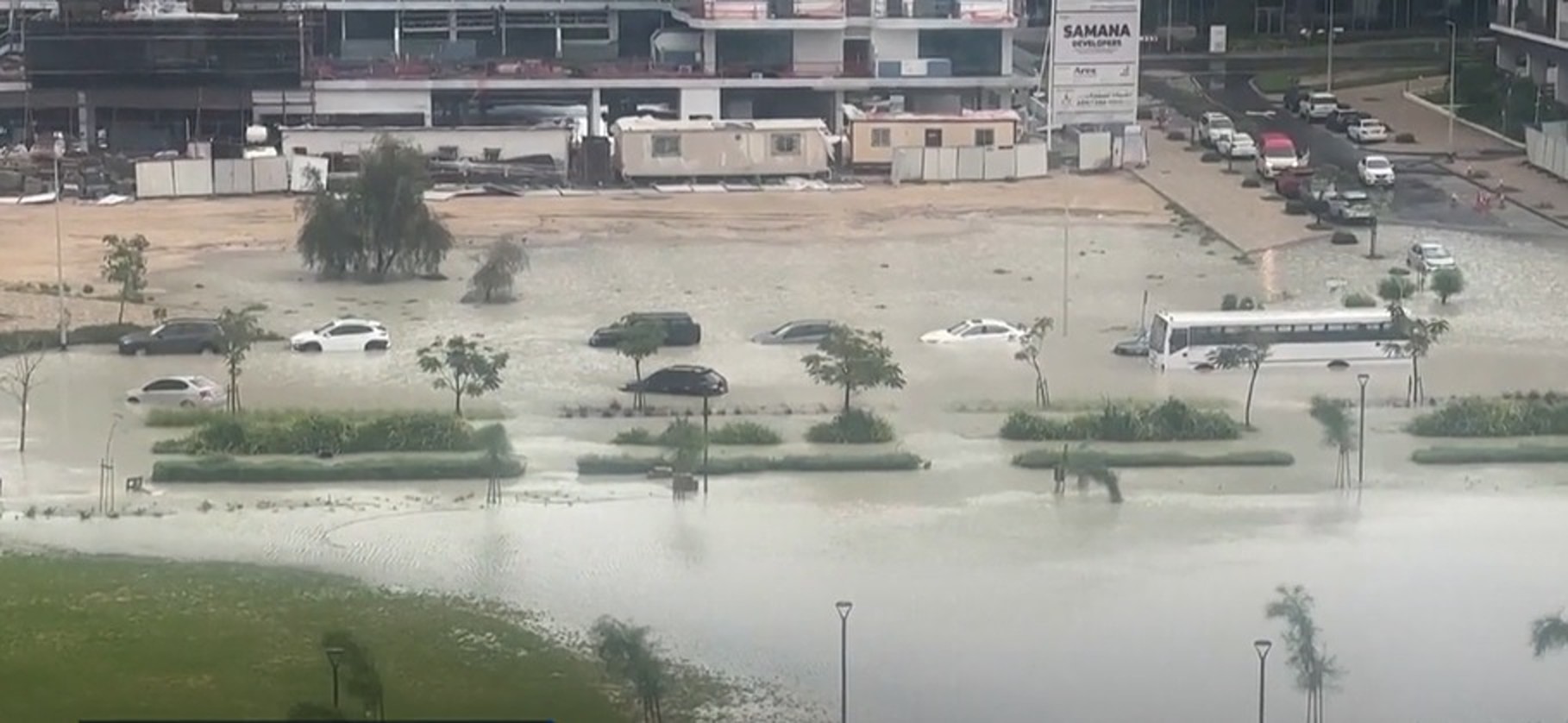 Apokaliptični prizori iz Dubaija: Grad u potpunom kaosu zbog poplava