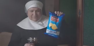 Nakon prosvjeda katolika, bogohulna reklama za čips u Italiji je povučena
