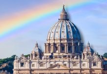 Roditelji queer djece kritizirali papu - i dobili odgovor