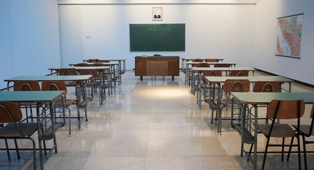 Profesora u Beogradu pretukli učenici