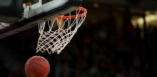 Košarkaški trener kršćanske škole ubio se zbog optužbi da je imao seks s dvije učenice