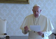 Papa Franjo: Migranti mogu nadoknaditi pad nataliteta