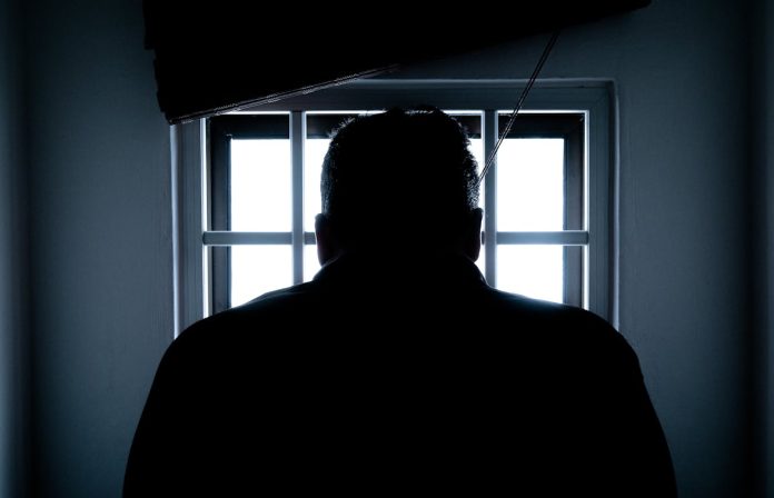 Očuh zlostavljao dvije pokćerke, obje ostale trudne: Prijeti mu dugogodišnji zatvor