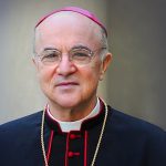 Vatikan optužuje nadbiskupa Viganòa za “zločin raskola”
