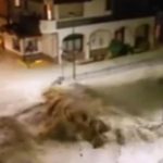 Švicarska pod udarom katastrofe: Nema struje, voda nosi mostove