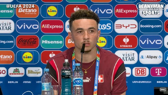 Švicarski nogometaš Ruben Vargas nakon pobjede nad Italijom: 