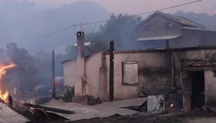U požaru poginulo troje djece