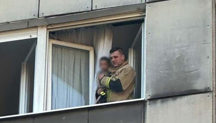 Vatrogasci u Sarajevu spasili dijete