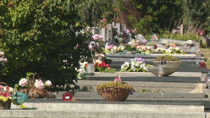 Muškarac (42) pljačkao grobove usred dana: Otvorio je čak 18 grobova