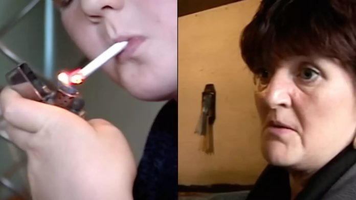 Mama dopuštala dječaku da puši