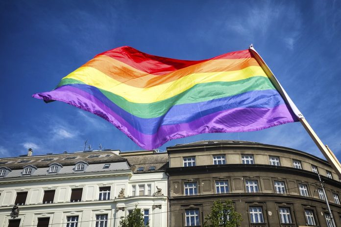 Tribunal za ljudska prava kaznio grad jer je odbio izvjesiti 