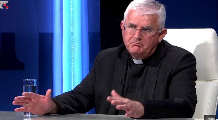 Nadbiskup Uzinić: 
