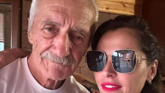 Mama ma napustila nakon rođenja
