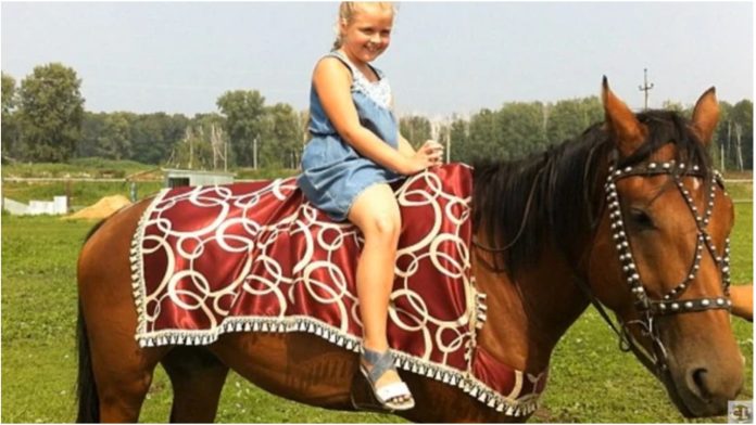 Marija je sa samo 8 godina ostala siroče