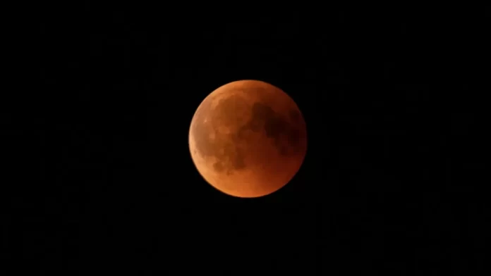 Jeste li primijetili PUNI MJESEC na nebu