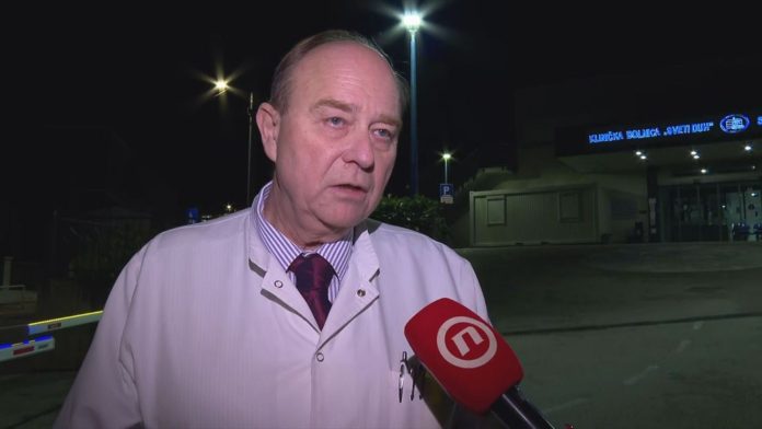 Poznato je stanje ozlijeđene učiteljice u napadu u školi
