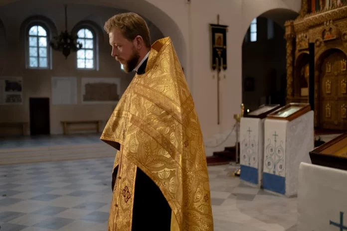 Umirovljeni svećenik dobio džip