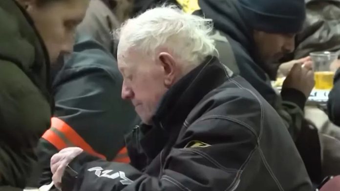 Žena se molila za nestalog muža