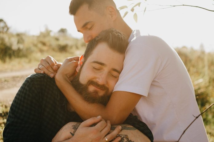 Rusija kaznila muškarce gay