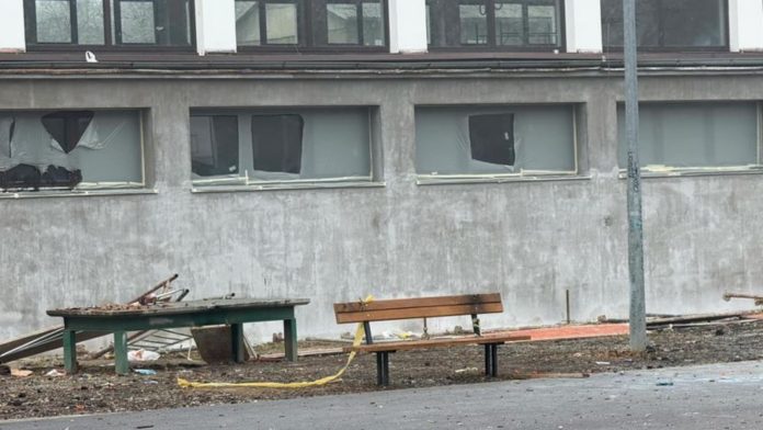 Škola u Zagrebu potpuno demolirana petardama