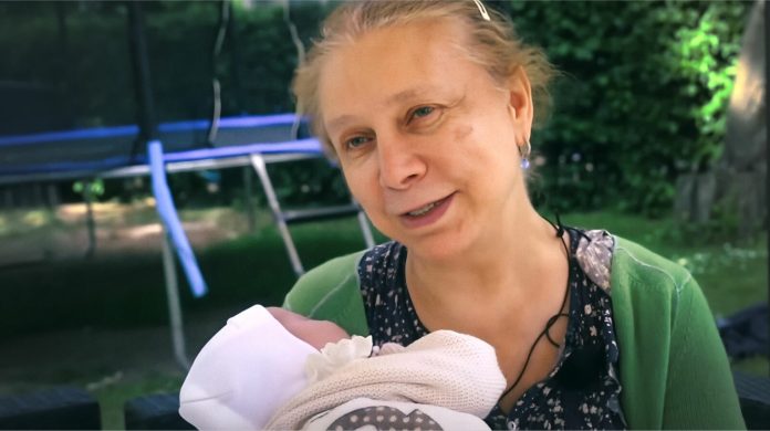 Žena iz Njemačke u 67. godini rodila sina