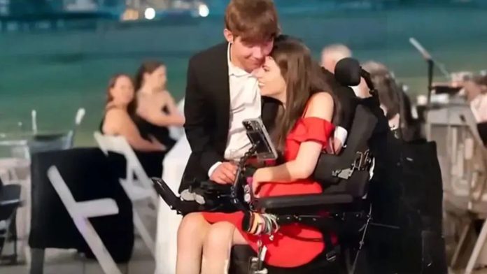 Paralizirana djevojka je rekla svom dečku da je ostavi