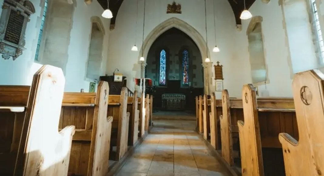 58% Britanaca koji su kao djeca išli u crkvu više nisu kršćani