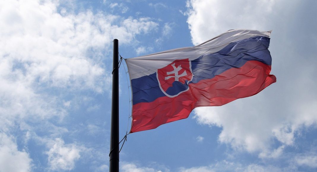 Slovačka vlada želi zabraniti LGBT sadržaj u školama bez odobrenja roditelja