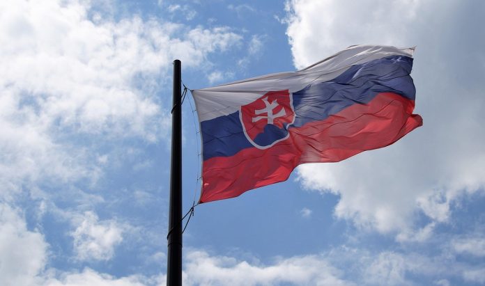 Slovačka vlada želi zabraniti LGBT sadržaj u školama bez odobrenja roditelja