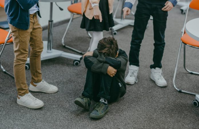 Užas u Dublinu: Dječaka (11) je razredni kolega ubo nožem u leđa