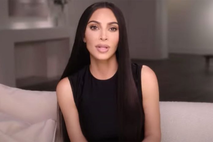 Kim Kardashian spriječili da kupi Bibliju