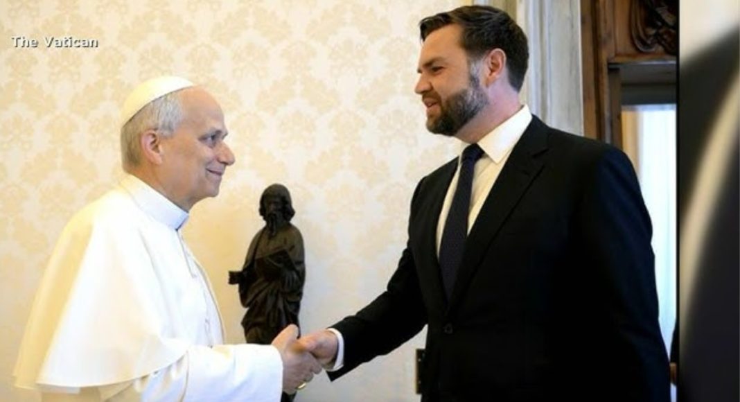 Katolik JD Vance odbio poljubiti papin prsten