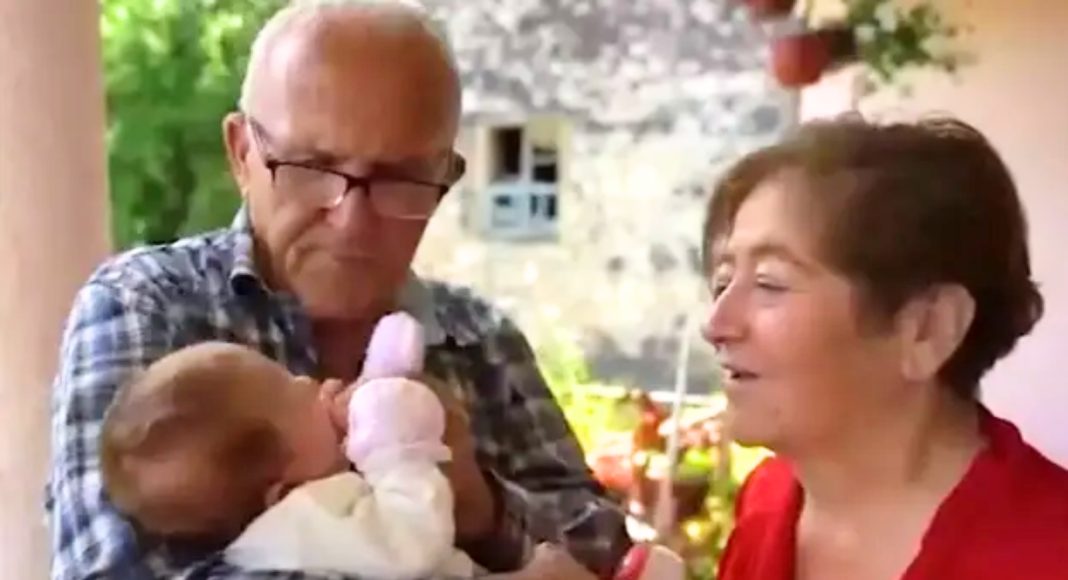Sonja (57) i Marko (69) iz Crne Gore postali roditelji