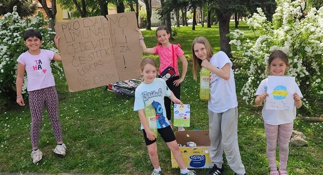 Djeca iz župe u Vinkovcima prodavala limunadu i novac donirala Caritasu